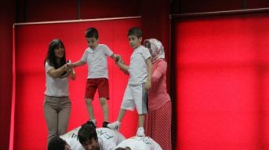 Otistik &Ccedil;ocuklar&rsquo;dan Muhteşem G&ouml;steri