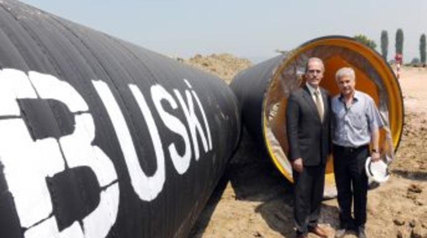 Nil&uuml;fer &Ccedil;ayı'nda Temizlik S&uuml;r&uuml;yor