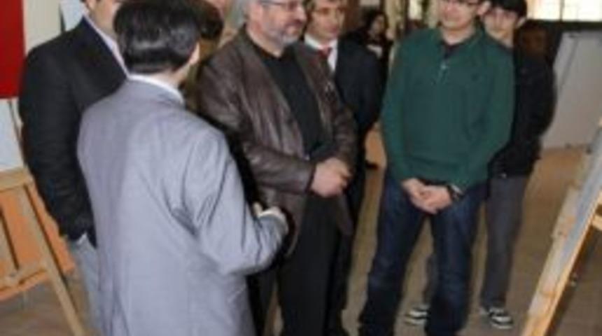 &ldquo;&ccedil;izginin D&uuml;ş&uuml;ncesi&rdquo; Adlı Karikat&uuml;r Sergisi A&ccedil;ıldı