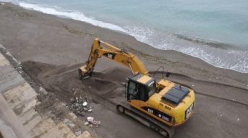 Eski &Ccedil;ınar Oteli Alanında &Ccedil;alışmalar