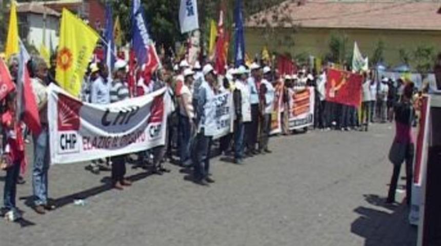 Elazığ'da 1 Mayıs Coşkusu