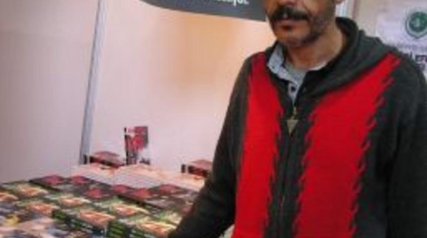 Yazar B&uuml;lent Aky&uuml;rek: