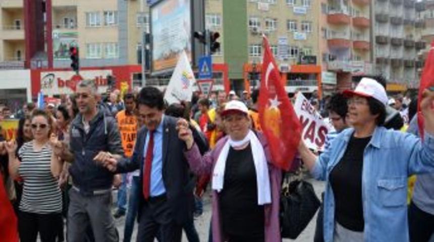 Niğde'de Coşkulu 1 Mayıs Kutlaması