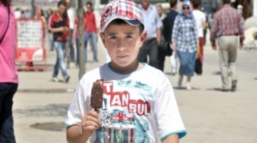 Havalar Isındı G&uuml;neşe Dikkat