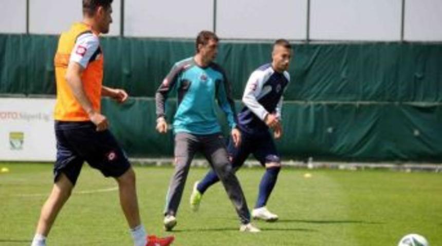 Kasımpaşa'da Gen&ccedil;lerbirliği Ma&ccedil;ının Hazırlıklar Devam Ediyor