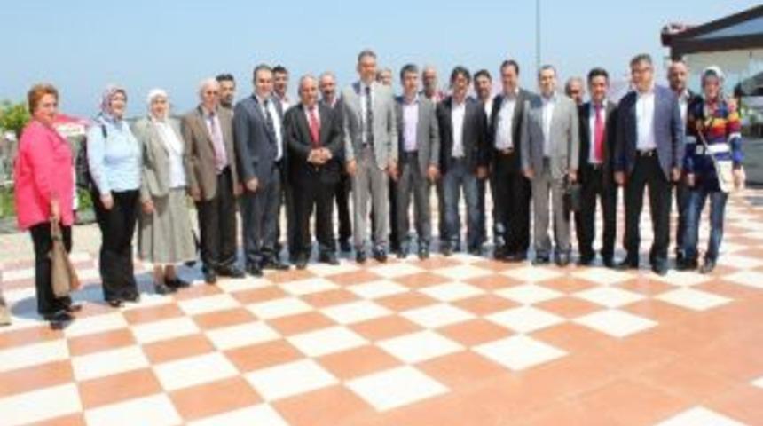 &Uuml;mraniye Belediye Başkanı Can&rsquo;dan, G&ouml;rele Belediye Başkanı Melikoğlu&rsquo;na Ziyaret