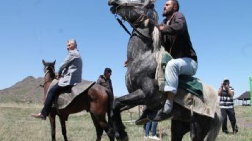 Ağrı Dağı Eteklerinde Piknik Şenliği