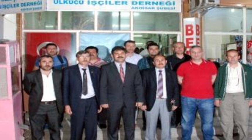 T&uuml;rk Eğitim-sen Ve &Uuml;lk&uuml;c&uuml; İş&ccedil;iler, 1 Mayıs İş&ccedil;i Bayramını Kutladı