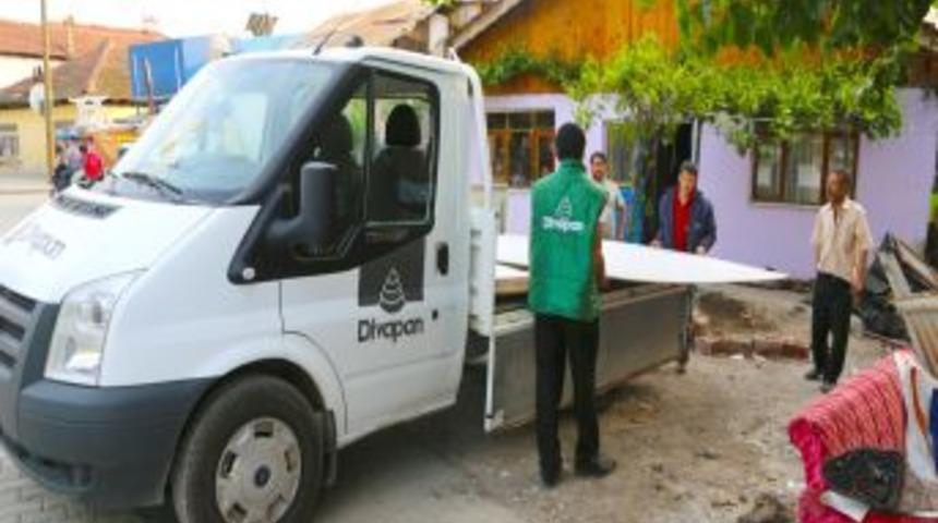 &Ccedil;amk&ouml;y Mahallesi'nde Evleri Yanan Ailelere Divapan A.Ş.'den Yardım Eli