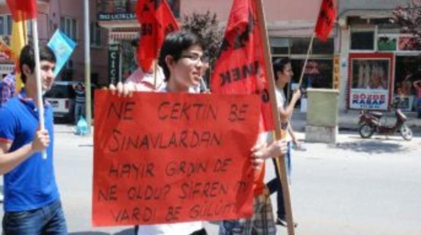 Denizli&rsquo;de 1 Mayıs Coşkuyla Kutlandı