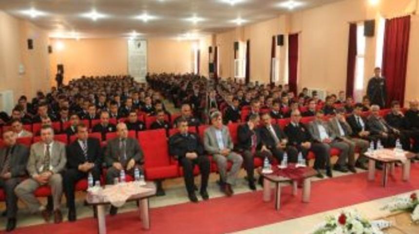 Kayseri B&uuml;y&uuml;kşehir Belediye Başkanı Mehmet &Ouml;zhaseki: