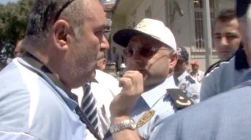 Samsun'daki 1 Mayıs Kutlamasına Vatandaş Biber Gazıyla Geldi