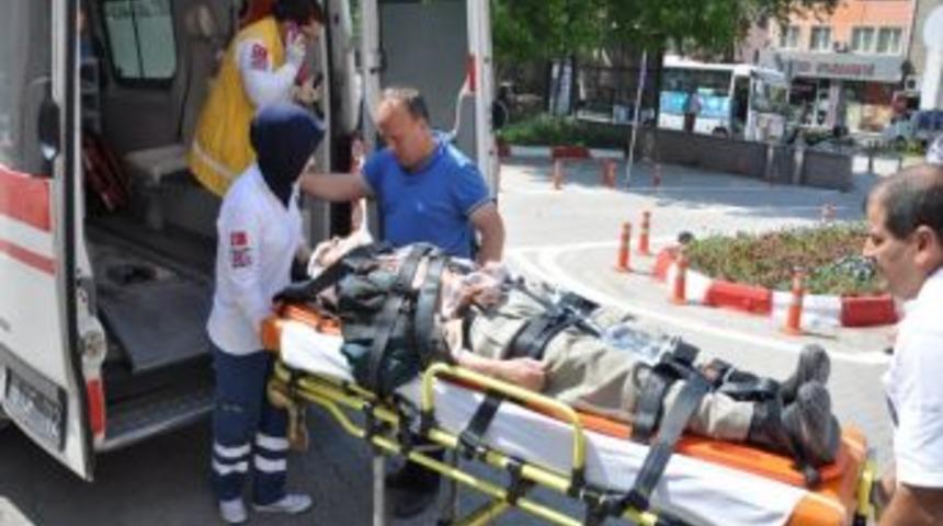 Otomobil Engelli Motosikletine &Ccedil;arptı