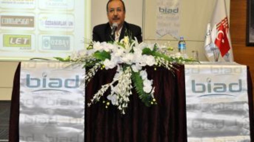 Eğitimci Yazar Gökçe: İsraf, Malın Ecelini Çabuk Getirir