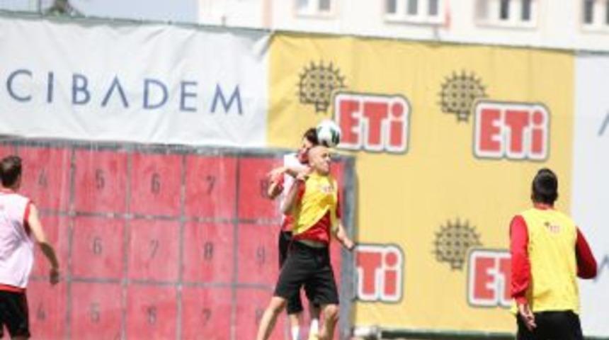 Zafer T&uuml;z&uuml;n: Alper S&uuml;reci &Ccedil;ok Iyi Y&ouml;netti