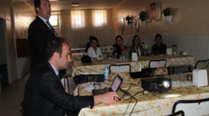 Şiran Toplum Sağlığı Merkezi Personeline İletişim Eğitimi