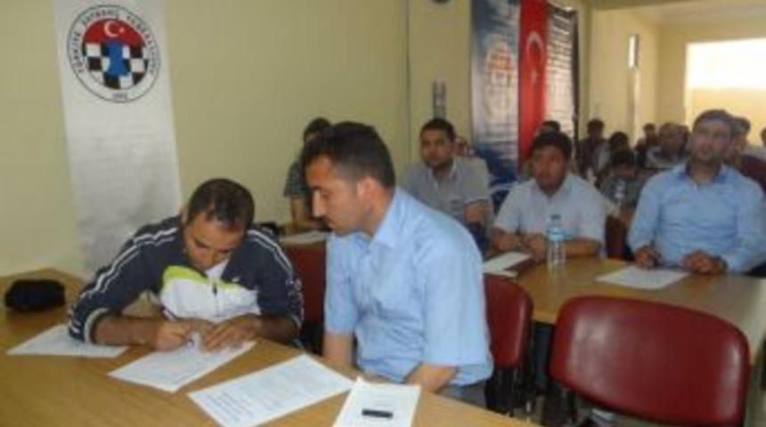 Satran&ccedil; Eğitmenlerinden Kurs