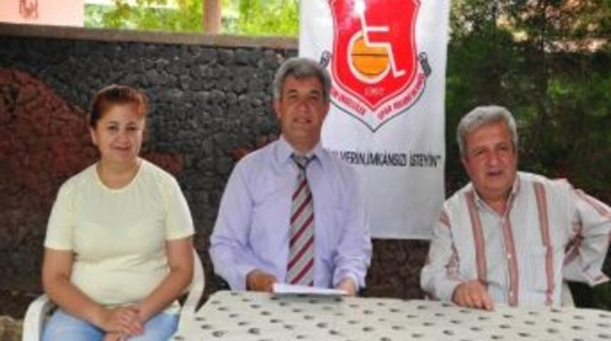 Engelliler, &ldquo;engelli Rapor Y&ouml;netmeliği&rsquo;nin G&ouml;zden Ge&ccedil;irilmesini İstiyor