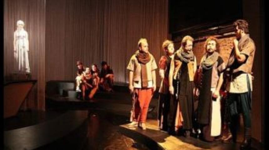 "ay Ecesi" Oyunu, Hafta Sonunda Sahnelenecek