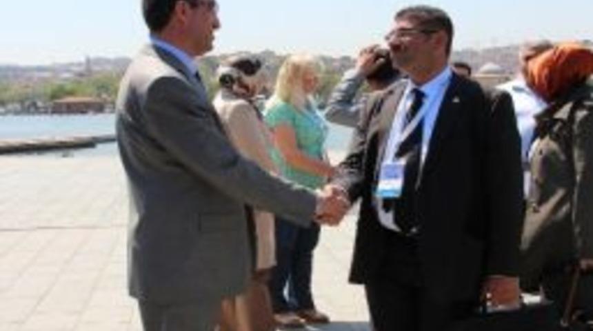 Yeşilay Şanlıurfa Temsilcisi &Ccedil;elik'ten Sempozyum Değerlendirmesi