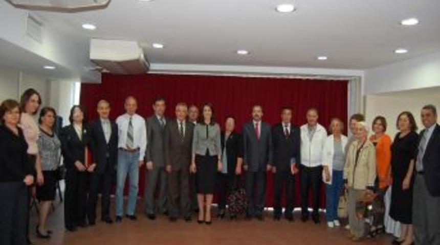 AK Parti İzmir Milletvekili Ulema Şehit Ve Gazi Yakınlarına Bilgi Verdi