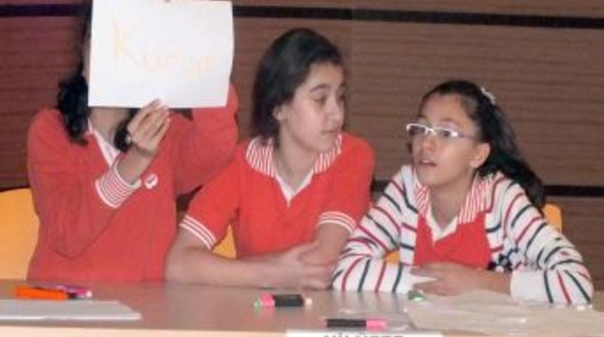 Nil&uuml;fer 3. Sosyal Bilgiler Bilgi Yarışması Yapıldı