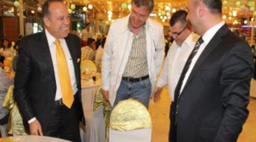 Ekonomi Uzmanı Ş&uuml;kr&uuml; Kızılot, Akhisar&rsquo;da Seminer Verdi