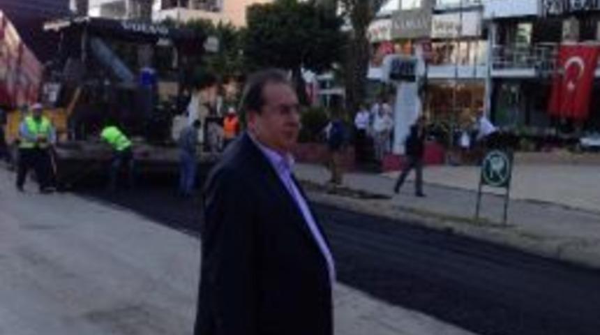 B&uuml;y&uuml;kşehir Belediyesi Asfalt &Ccedil;alışmalarını S&uuml;rd&uuml;r&uuml;yor