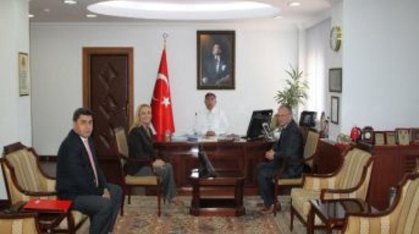 Sky Tower Otel Genel M&uuml;d&uuml;r&uuml; Onmaz&rsquo;dan, Vali Yılmaz&rsquo;a Ziyaret