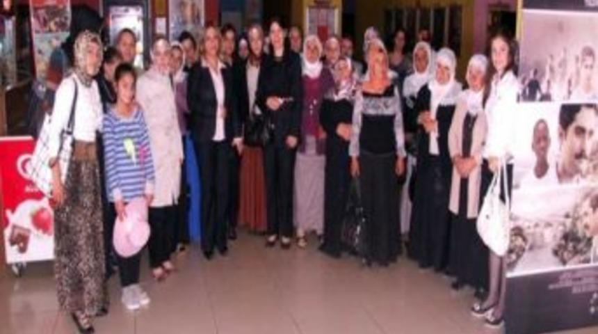 Gerc&uuml;şl&uuml; Kadınların Batman Gezisi