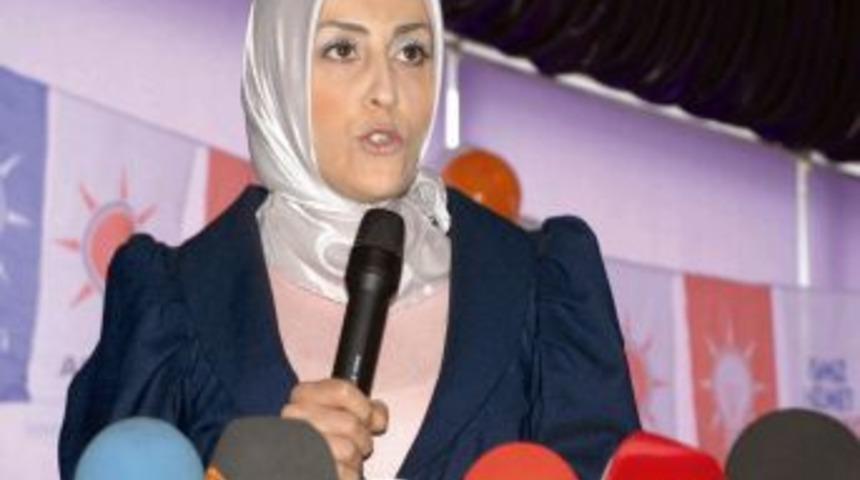 AK Partili Kadınlardan Kamer Gen&ccedil;'e Tepki