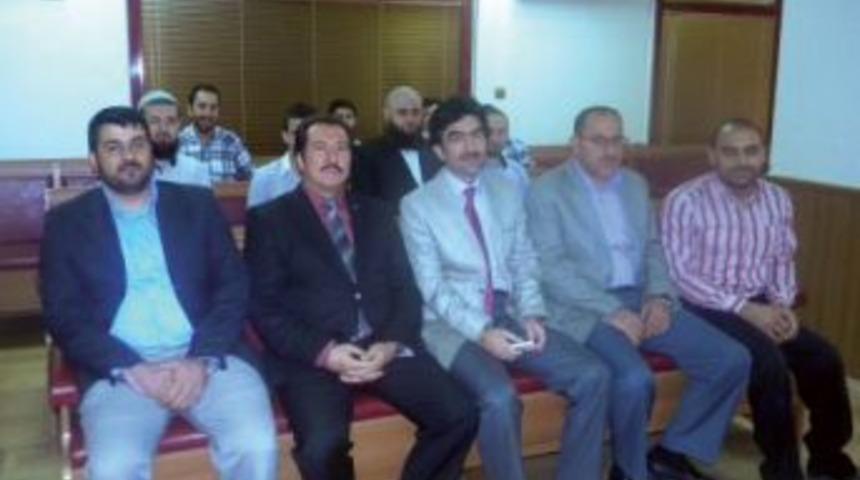 Din G&ouml;revlilerine 'ezanı G&uuml;zel Okuma' Kursu Veriliyor