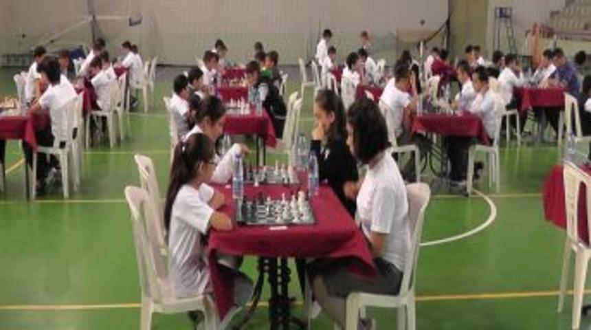 Elmadağ'da Satran&ccedil; Şampiyonası