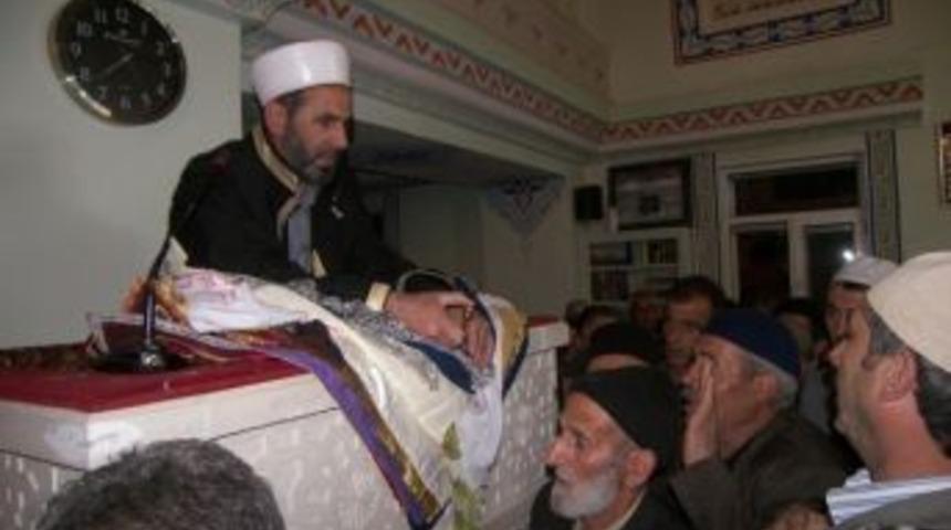 Naman&rsquo;da Sakal-ı Şerif İzdihamı