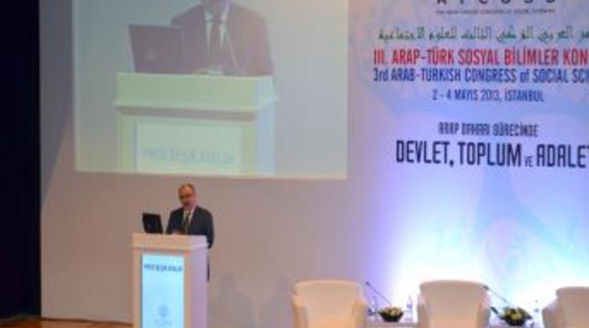 Atalay: T&uuml;rkiye&rsquo;deki Suriyeli M&uuml;lteci Sayısı 400 Bine Ulaştı