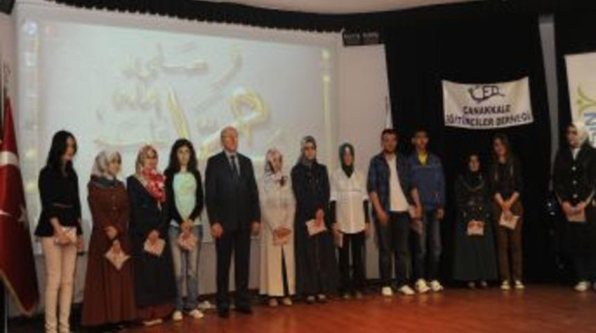 &Ccedil;anakkale'deki &lsquo;Herkes O'nu Okuyor&rsquo; Yarışmasının &Ouml;d&uuml;lleri Verildi