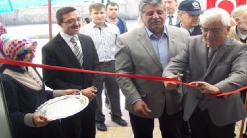 Senirkent Hayırlar Derneği'nden Kermes