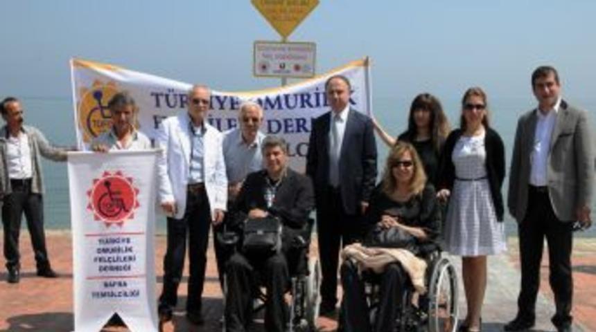 Samsun Sahiline, 'Sığ Sulara Dikkat' Levhaları Dikildi