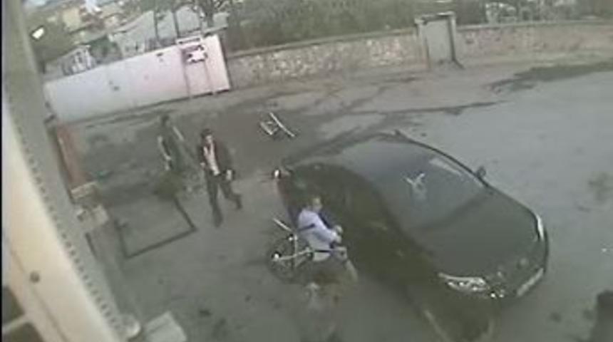 &Ouml;l&uuml;ml&uuml; Kavga Kamerada