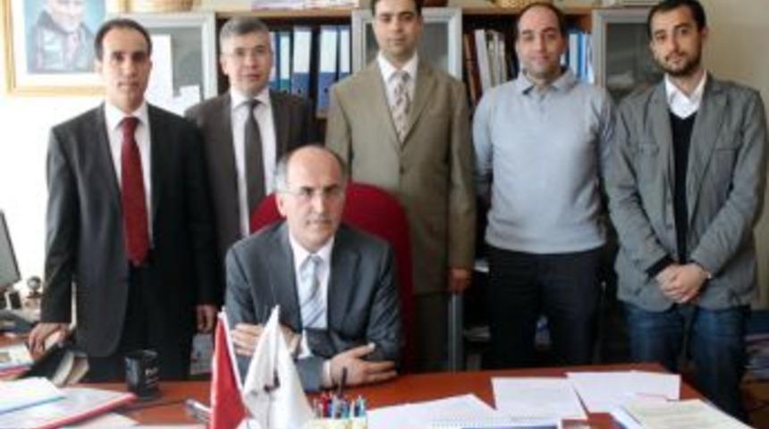 Elazığ Fırat &Uuml;niversitesi Elektrikli Ara&ccedil; I&ccedil;in Kolları Sıvadı