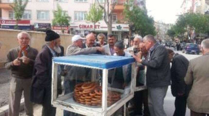 Belediye Başkanı Akdoğan Halkın Arasında