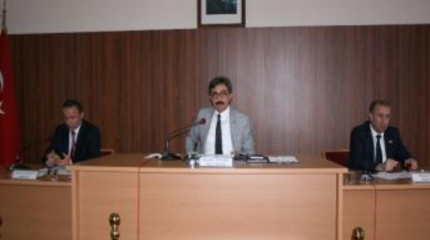 D&uuml;zve İl Genel Meclisinde İmar Planı Tartışması