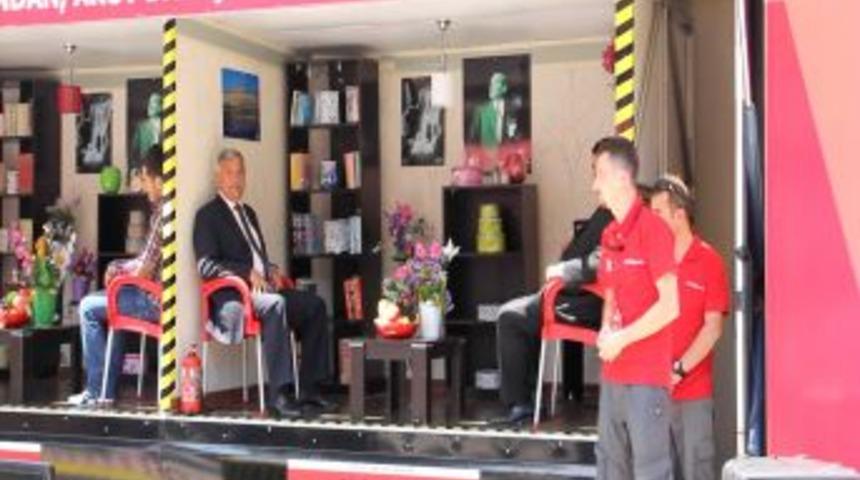 Deprem Sim&uuml;lat&ouml;r&uuml;, Sarsıntı Anını Giresunluları, Uygulamalı Olarak Yaşattı