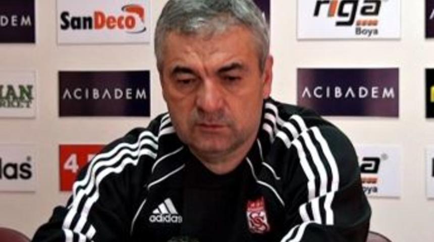Sivasspor Teknik Direkt&ouml;r&uuml; &Ccedil;alımbay: Takım Olarak Hazırız