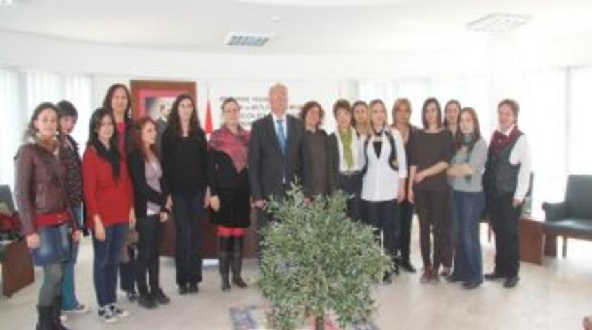 İzmirli Kadınlar Burhaniye&rsquo;de Buluştu