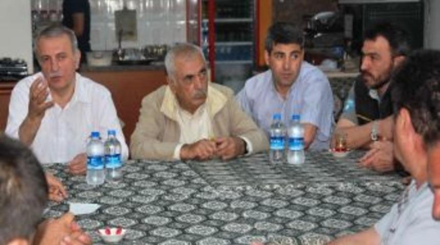 Başkan Karahan Esnaflarla Kıraathanede Buluştu