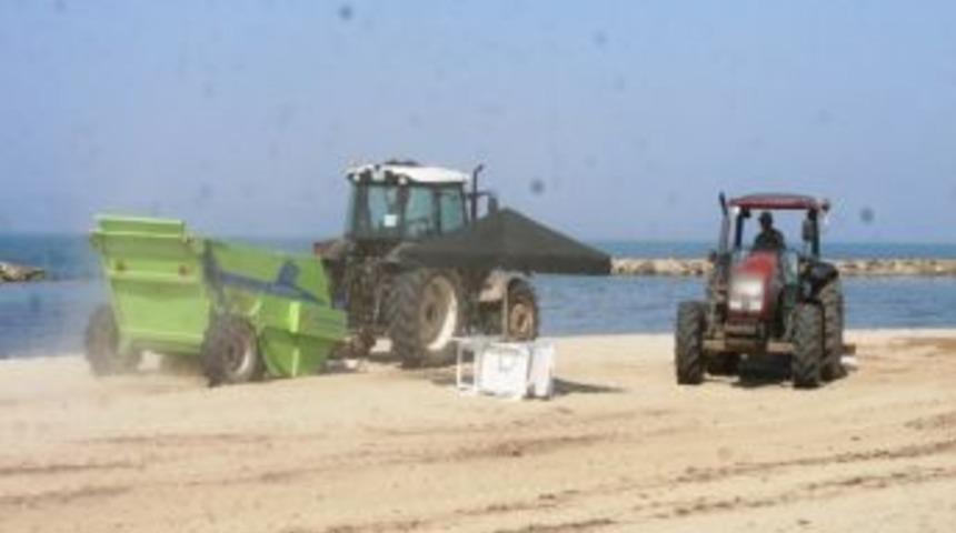 Altınova&rsquo;da Sahiller Temizleniyor