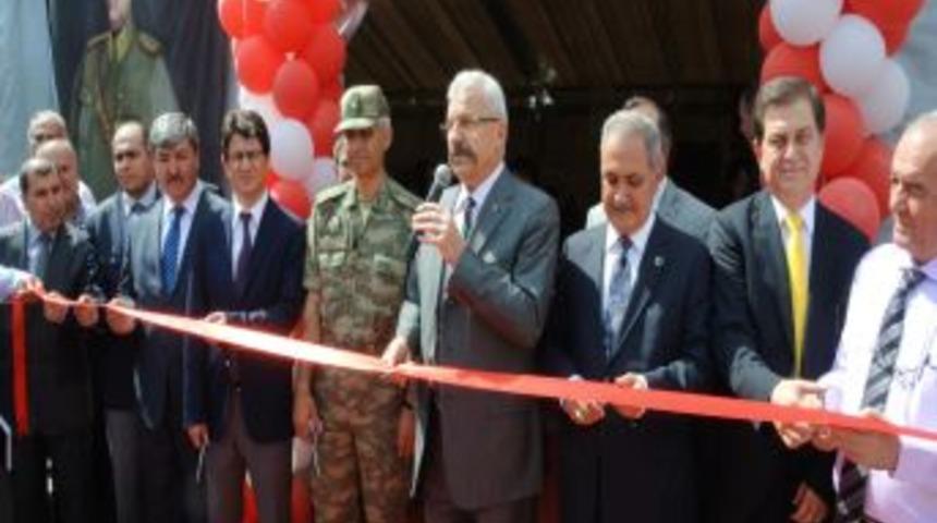 Suriyeli Kadınların Hazırladığı Kermes A&ccedil;ıldı