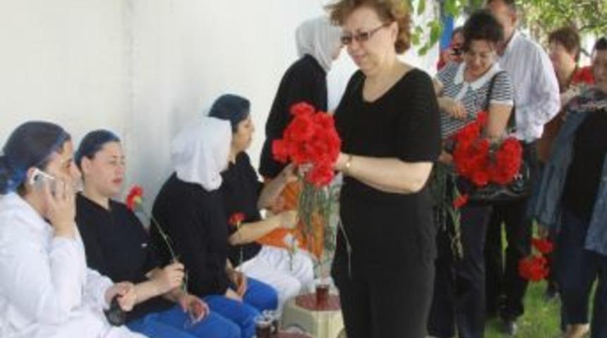 Chp İş&ccedil;i Bayramını İş&ccedil;ilerle Kutladı