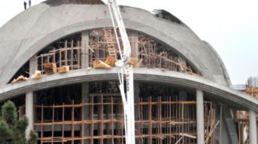Hendek'te Merkez Rasimpaşa Camii Inşaatında G&ouml;&ccedil;&uuml;k